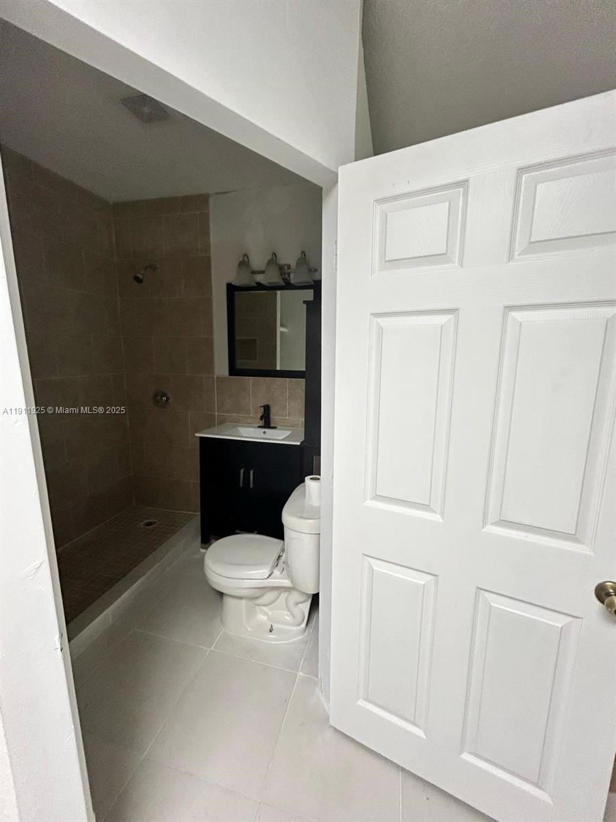 13320 Southwest 99th Street Miami, FL 33186 - Photo 4 of 26