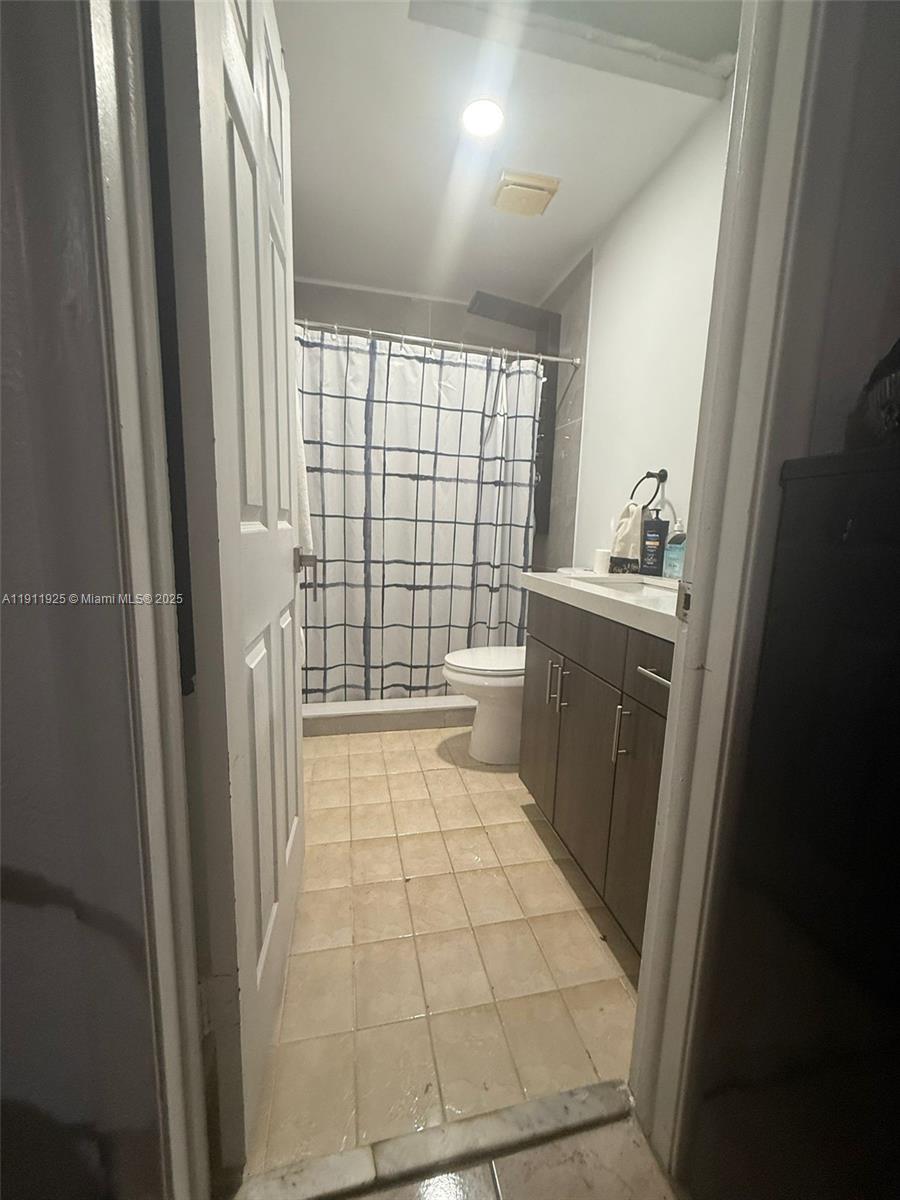 13320 Southwest 99th Street Miami, FL 33186 - Photo 8 of 26