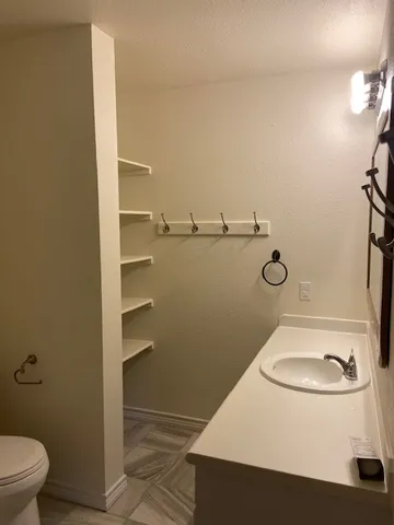 $1,550 | 823 Monterrey Street, Lockhart, TX 78644