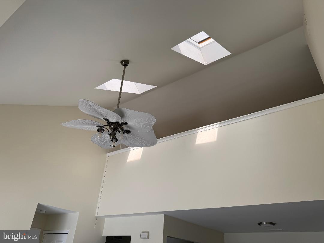 708B Ralston Drive Mount Laurel, NJ 08054 - Photo 39 of 44 a lamp in a room