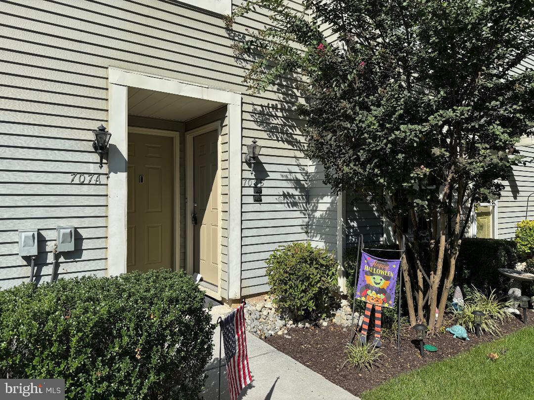 708B Ralston Drive Mount Laurel, NJ 08054 - Photo 5 of 44 a front view of a house with a yard