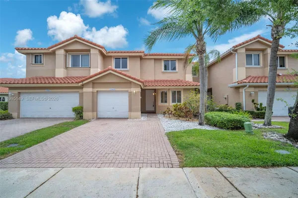 $3,900 | 12675 Northwest 56th Drive, Unit 12675, Coral Springs, FL 33076