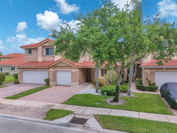 $3,900 | 12675 Northwest 56th Drive, Unit 12675, Coral Springs, FL 33076