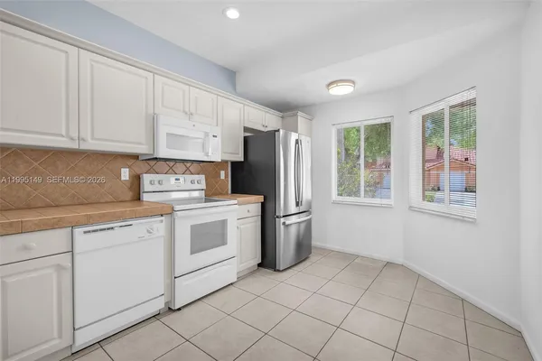 $3,900 | 12675 Northwest 56th Drive, Unit 12675, Coral Springs, FL 33076