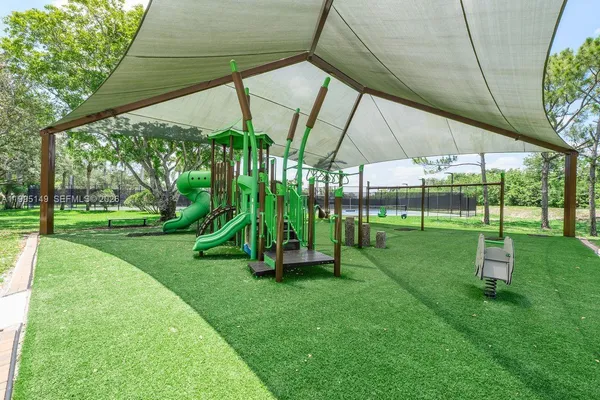 $3,900 | 12675 Northwest 56th Drive, Unit 12675, Coral Springs, FL 33076