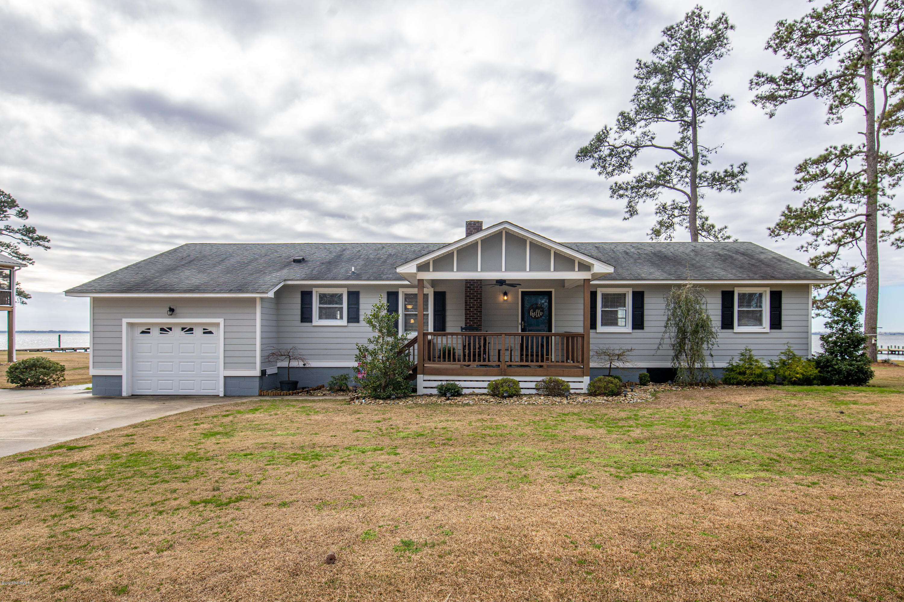 906 West Island View Road Bath, NC 27808 - Photo 2 of 53 906 W Island View Dr-3