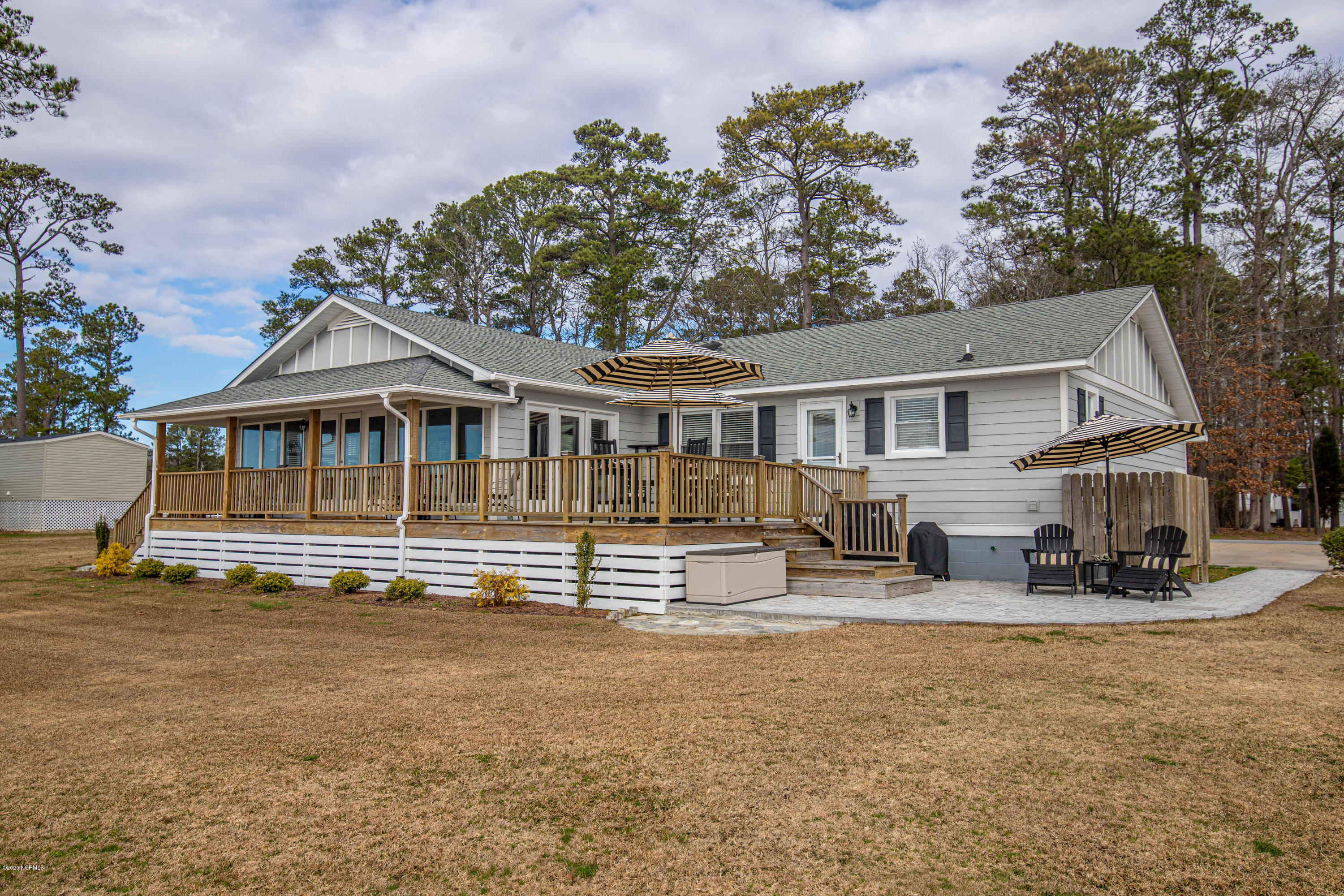 906 West Island View Road Bath, NC 27808 - Photo 8 of 53 906 W Island View Dr-8