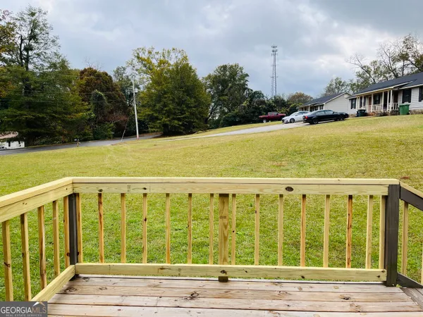 $995 | 814 East Tinsley Street, Unit 814, Griffin, GA 30223