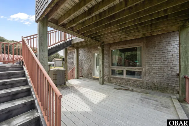 $500,000 | 40145 North End Road, Avon, NC 27915