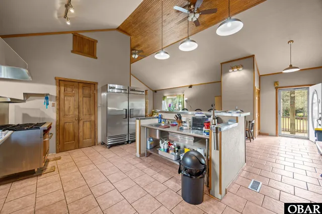 $500,000 | 40145 North End Road, Avon, NC 27915