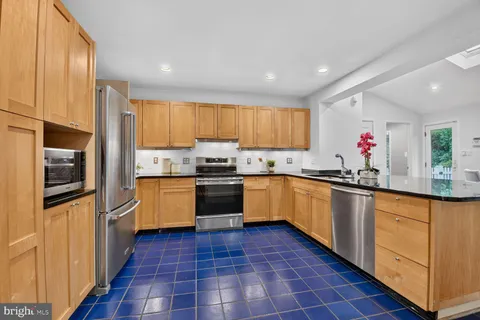 $1,549,000 | 9305 Linden Avenue, Bethesda, MD 20814