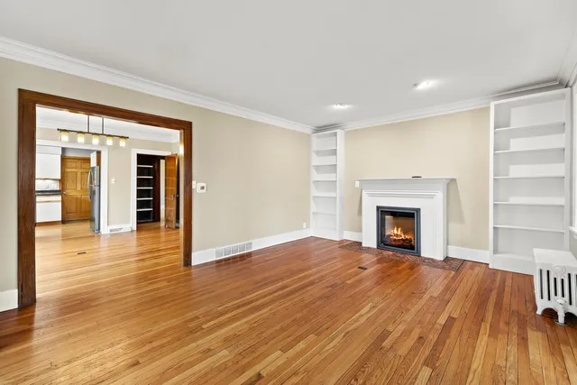 $675,000 | 82 South Williams Street, Crystal Lake, IL 60014