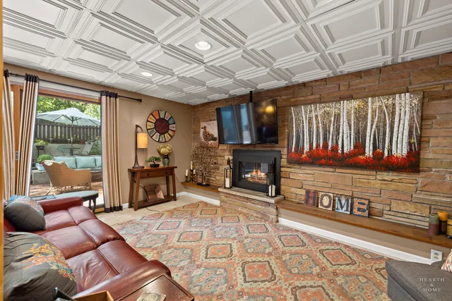 $675,000 | 82 South Williams Street, Crystal Lake, IL 60014