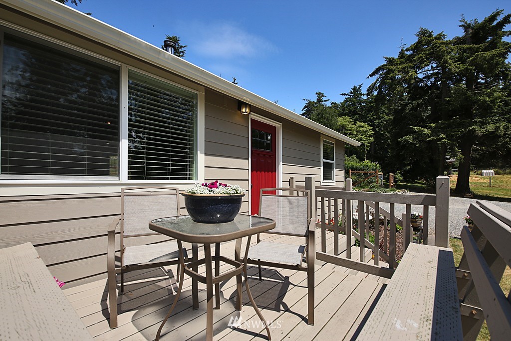 217 Fort Casey Road Coupeville, WA 98239 - Photo 3 of 24 Gallery Image 3