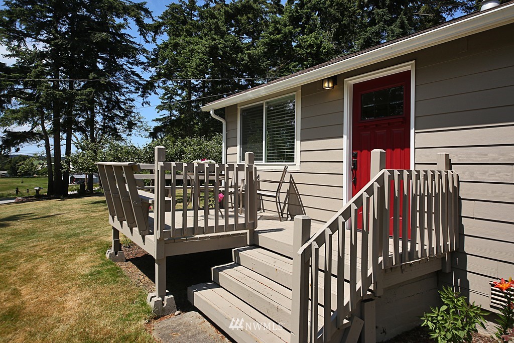 217 Fort Casey Road Coupeville, WA 98239 - Photo 4 of 24 Gallery Image 4