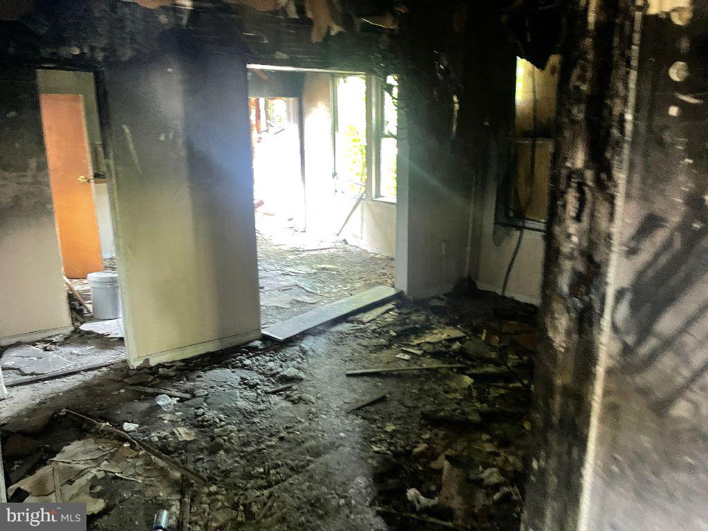 5218 Cuthbert Avenue Baltimore, MD 21215 - Photo 6 of 7 Interior