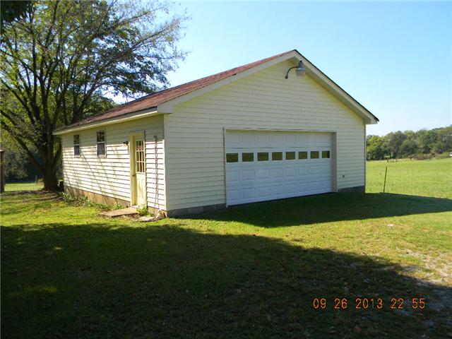 270 Chipman Road Bethpage, TN 37022 - Photo 3 of 12 Detached Garage/Shop