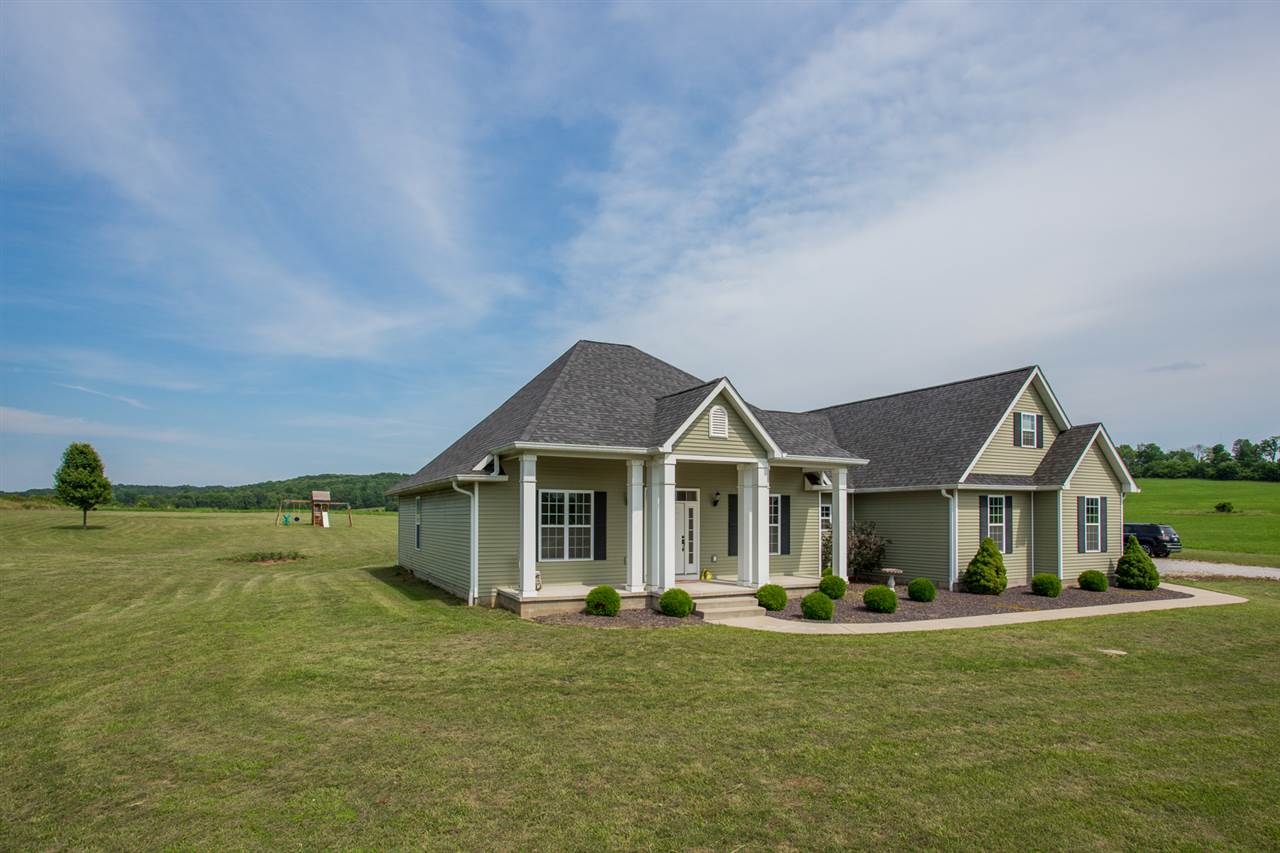 3270 White Road Spencer, IN 47460 - Photo 3 of 23