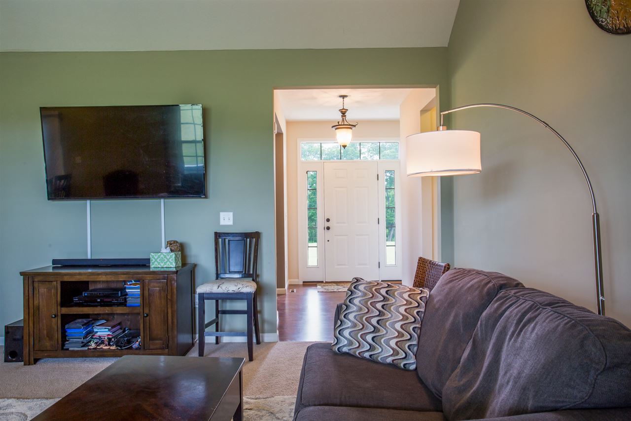 3270 White Road Spencer, IN 47460 - Photo 6 of 23