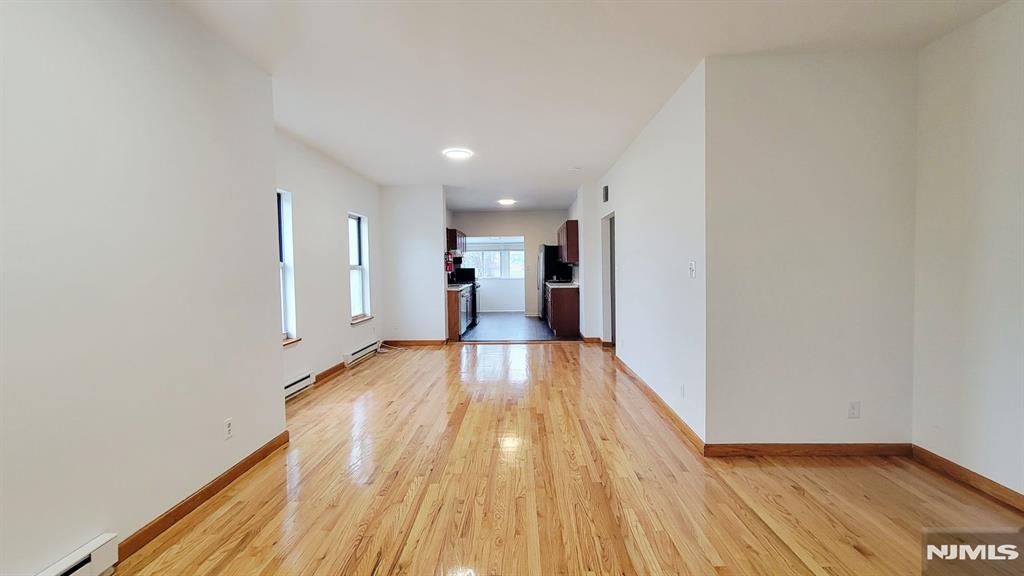 86 East Fort Lee Road, Unit 2 Teaneck, NJ 07666 - Photo 3 of 10