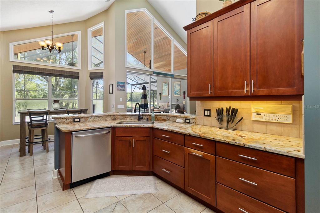 330 Lake Road Lake Mary, FL 32746 - Photo 12 of 42 Gallery Image 12
