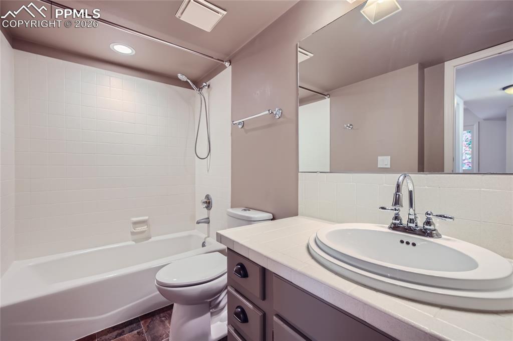 3111 Broadmoor Valley Road, Unit B Colorado Springs, CO 80906 - Photo 22 of 26