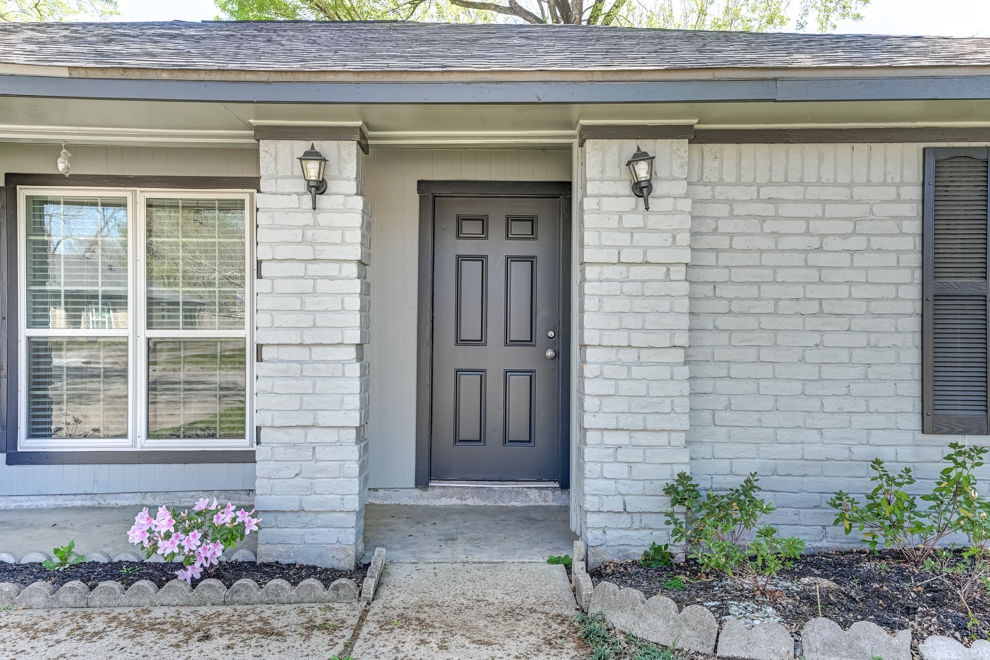 12415 Foxburo Drive Houston, TX 77065 - Photo 4 of 43 a front view of a house