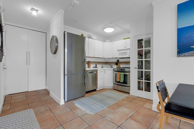 $606,000 | 65 East India Row, Unit 8A, Boston, MA 02110
