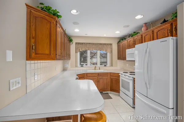 $349,900 | 2614 Rolling Ridge Lane Northwest, Grand Rapids, MI 49534