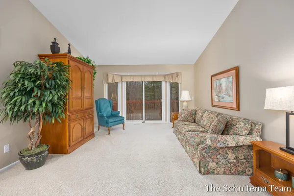 $349,900 | 2614 Rolling Ridge Lane Northwest, Grand Rapids, MI 49534
