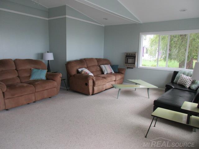2119 South Lake Shore Road Harbor Beach, MI 48441 - Photo 9 of 37 50086811-8.JPG