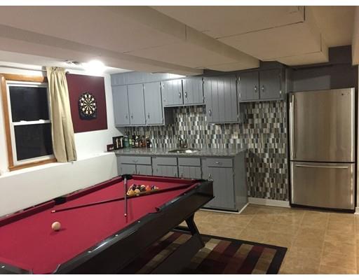 12 Longbow Road Stoneham, MA 02180 - Photo 17 of 20 Gallery Image 17