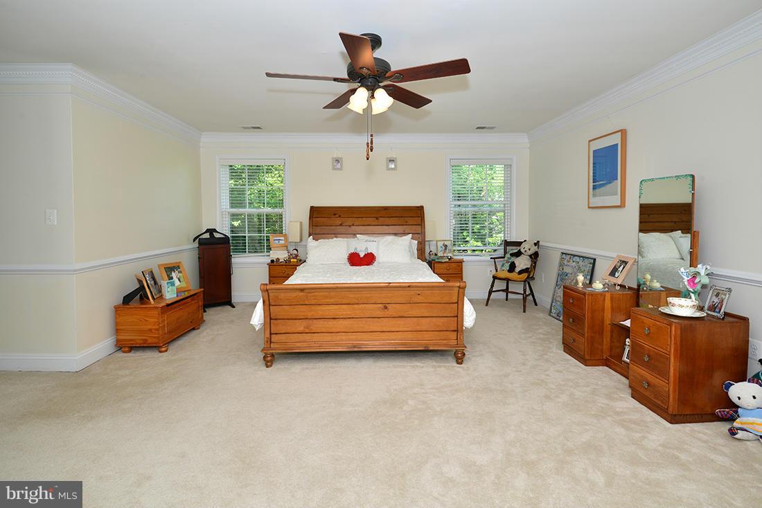 2862 Hill Road Vienna, VA 22181 - Photo 16 of 28 MASTER SUITE