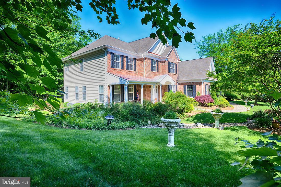 2862 Hill Road Vienna, VA 22181 - Photo 27 of 28 WELCOME HOME!