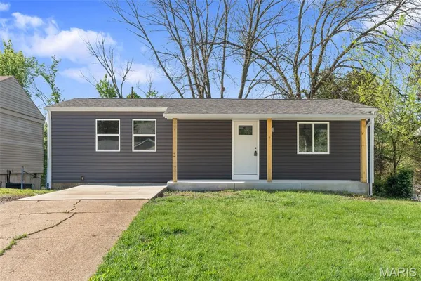 $224,000 | 64 Cedar Ridge Drive, Pacific, MO 63069