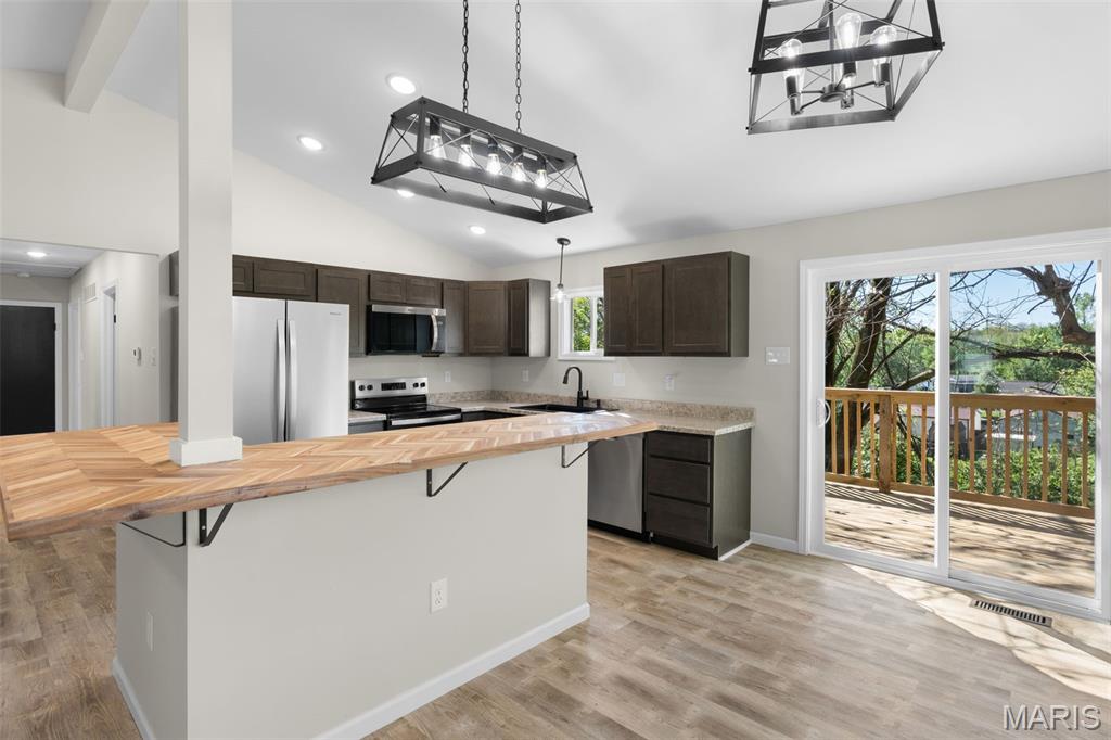 64 Cedar Ridge Drive Pacific, MO 63069 - Photo 11 of 39