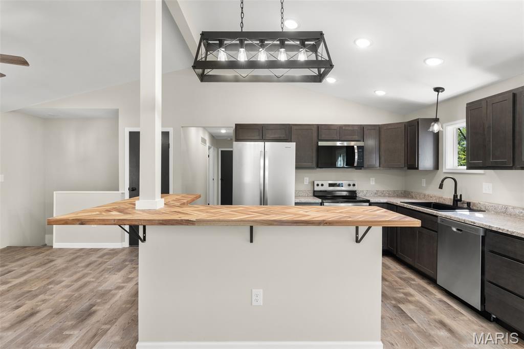 64 Cedar Ridge Drive Pacific, MO 63069 - Photo 12 of 39