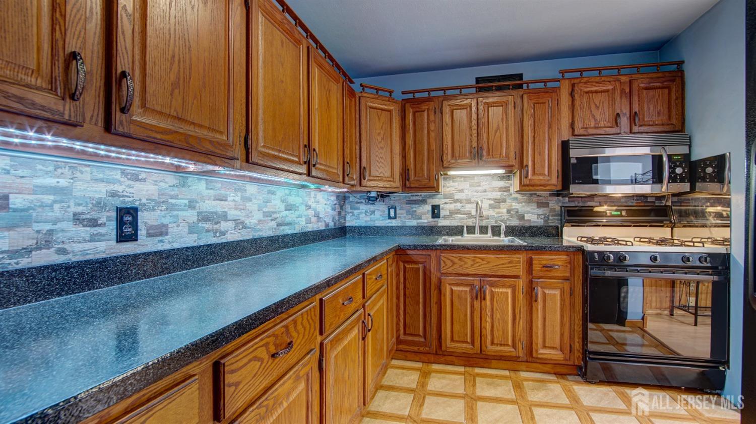 154 West Greystone Road Old Bridge, NJ 08857 - Photo 42 of 67 Gallery Image 42