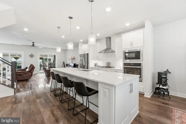 $625,000 | 2338 Water Promenade Avenue, Unit 2F, Herndon, VA 20171