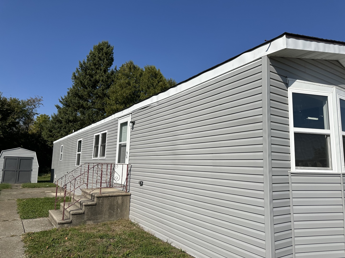 241 Blackthorn Road Matteson, IL 60443 - Photo 15 of 41 a view of a house with backyard