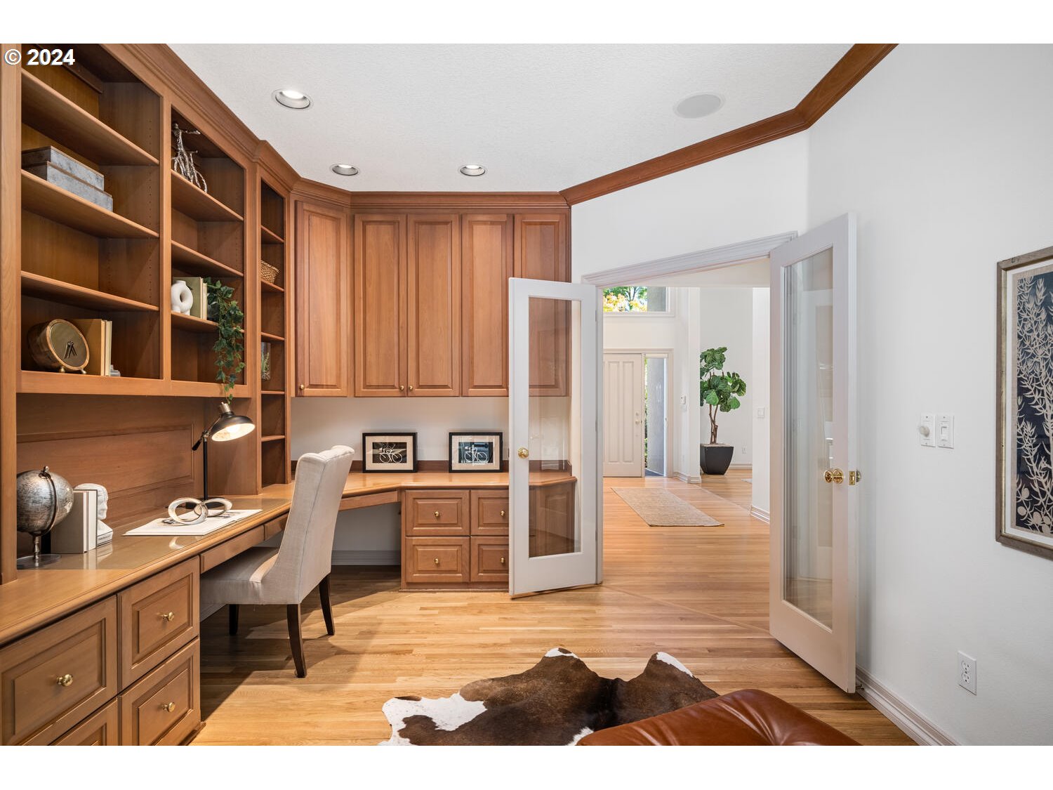 4083 Southeast Augusta Loop Gresham, OR 97080 - Photo 20 of 48 a kitchen with granite countertop a stove a sink and a refrigerator