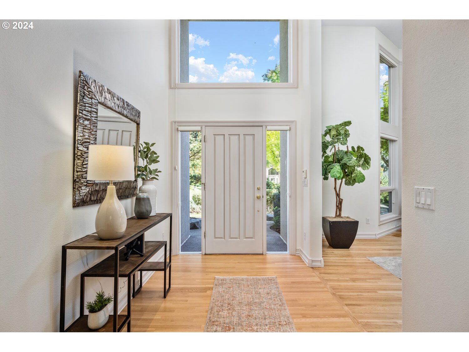 4083 Southeast Augusta Loop Gresham, OR 97080 - Photo 5 of 48 a living room with furniture and a potted plant