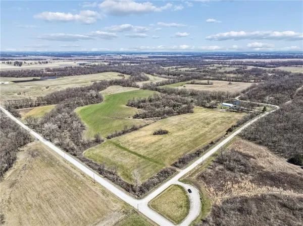 $400,000 | 0 East Tract 2 331st Street, Archie, MO 64725