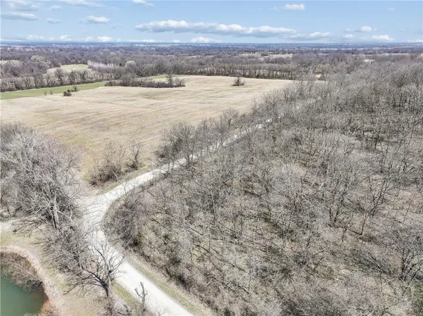 $400,000 | 0 East Tract 2 331st Street, Archie, MO 64725