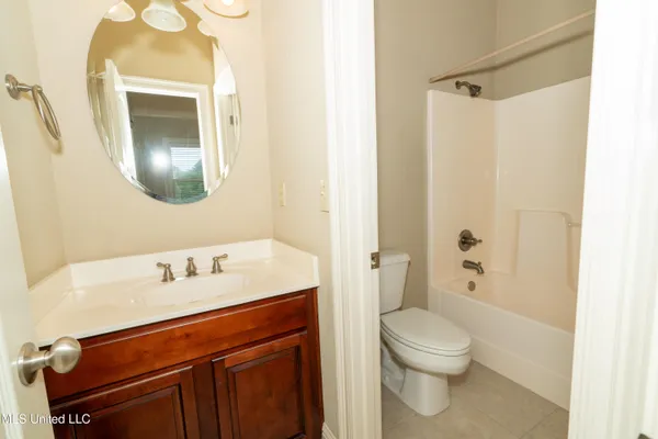 $2,000 | 8 Oak Alley Lane, Long Beach, MS 39560