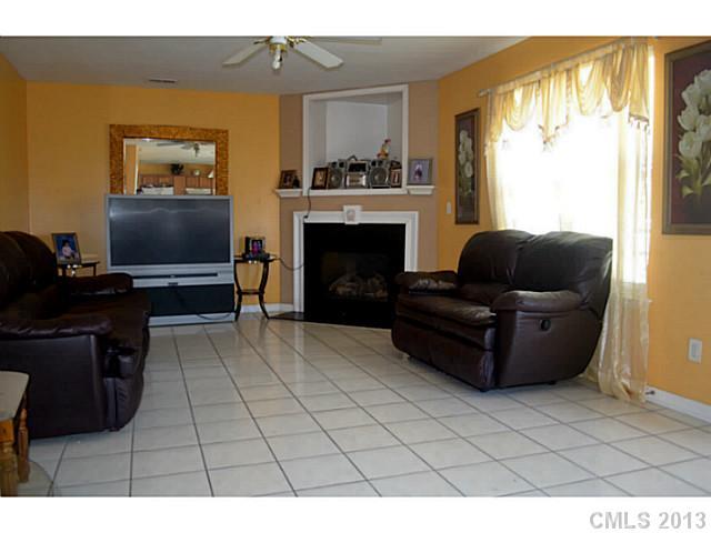 9806 Steele Meadow Road Charlotte, NC 28273 - Photo 4 of 13