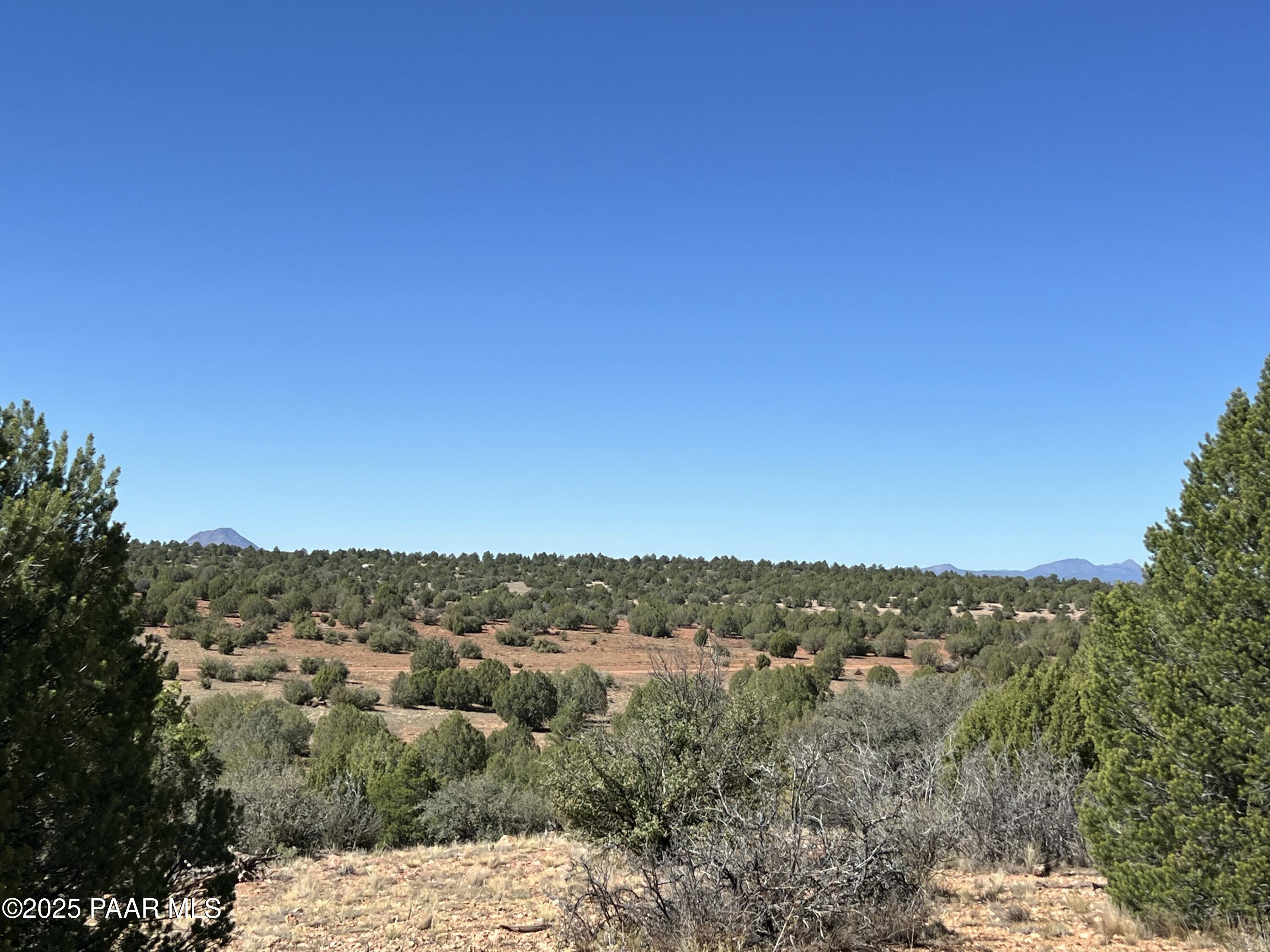 9 B Off Ranch Road Ash Fork, AZ 86320 - Photo 7 of 10 a view of a city
