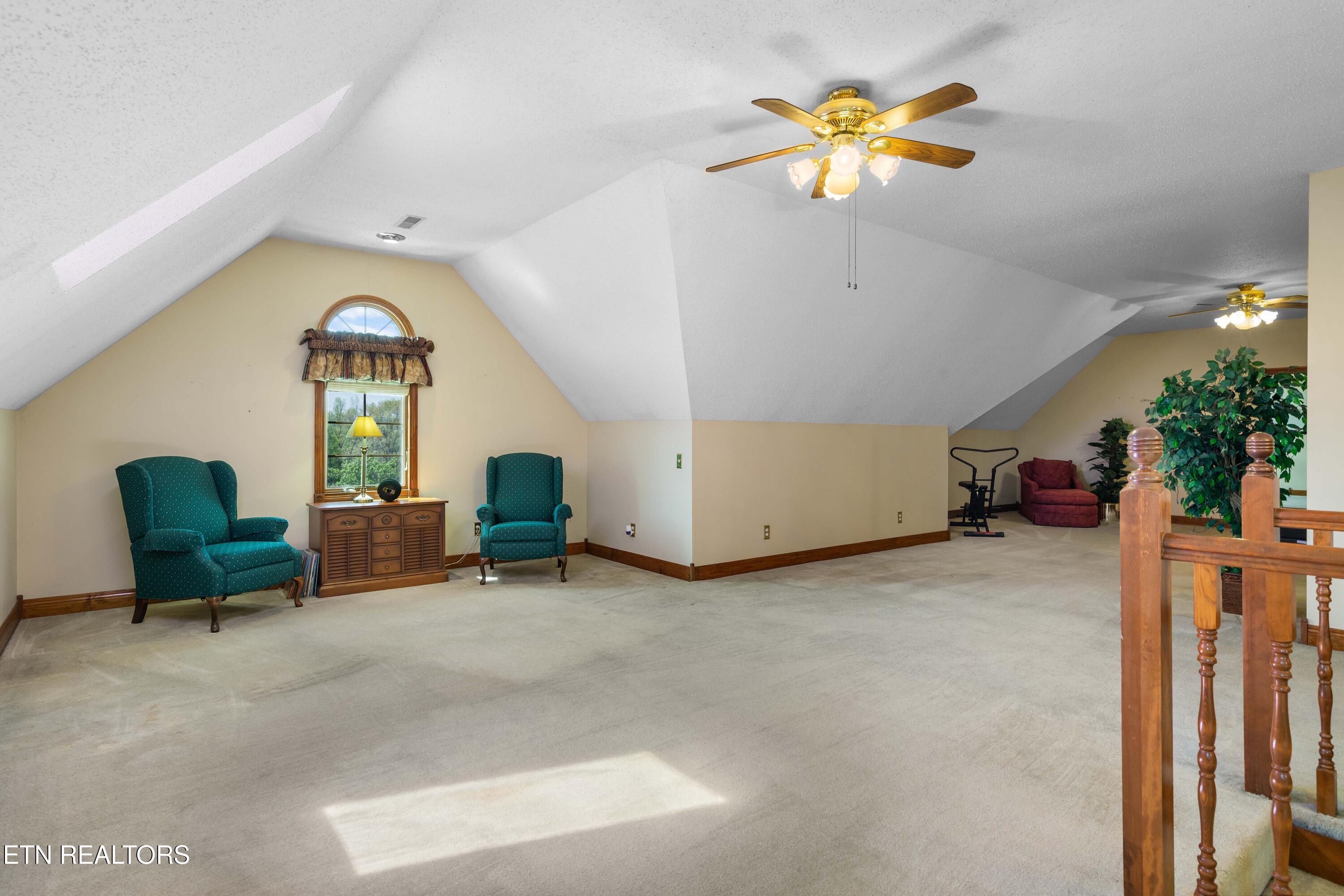 300 Lowe Road Huntsville, TN 37756 - Photo 35 of 60 030A1466