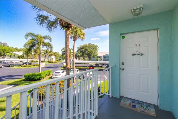 $3,200 | 28280 Pine Haven Way, Unit 93, Bonita Springs, FL 34135