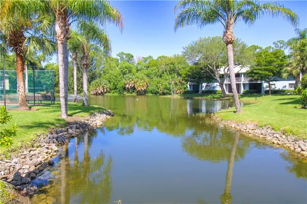 $3,200 | 28280 Pine Haven Way, Unit 93, Bonita Springs, FL 34135